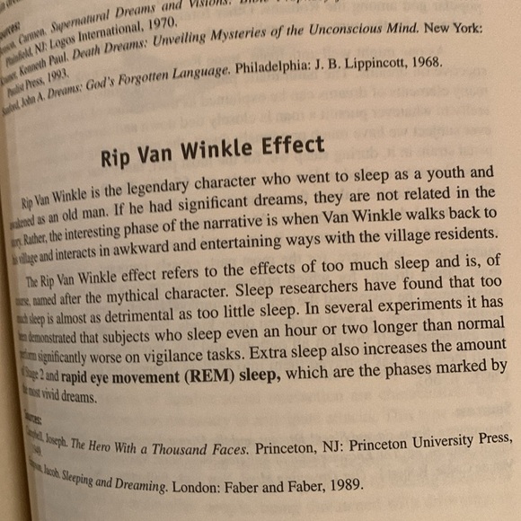 The Dream Encyclopedia by James R. Lewis - Picture 8 of 11